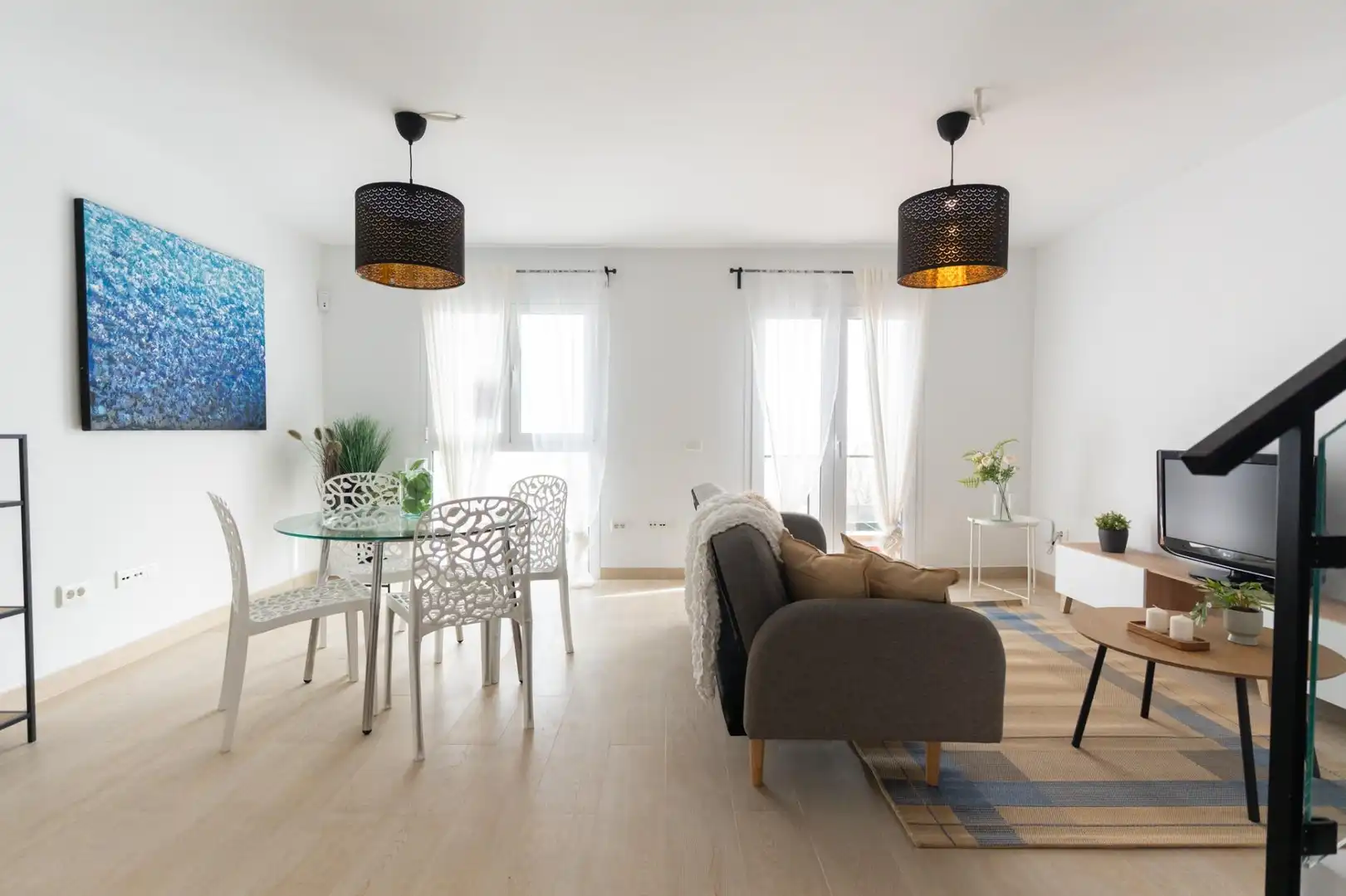 Sala d'estar de Casa adosada en venda en San Cristóbal de la Laguna amb Jardí privat i Balcó