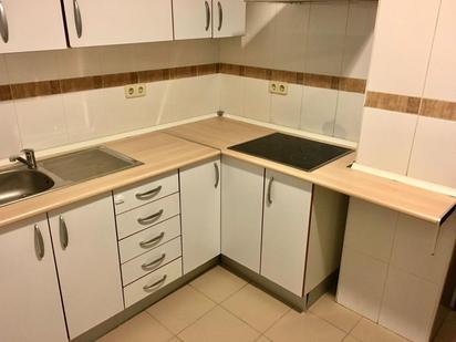 Cuina de Pis en venda en Utrera amb Aire condicionat, Terrassa i Balcó