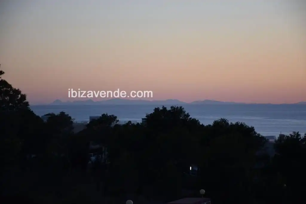 Detached house with pool for sale in Ferran, imagen 5