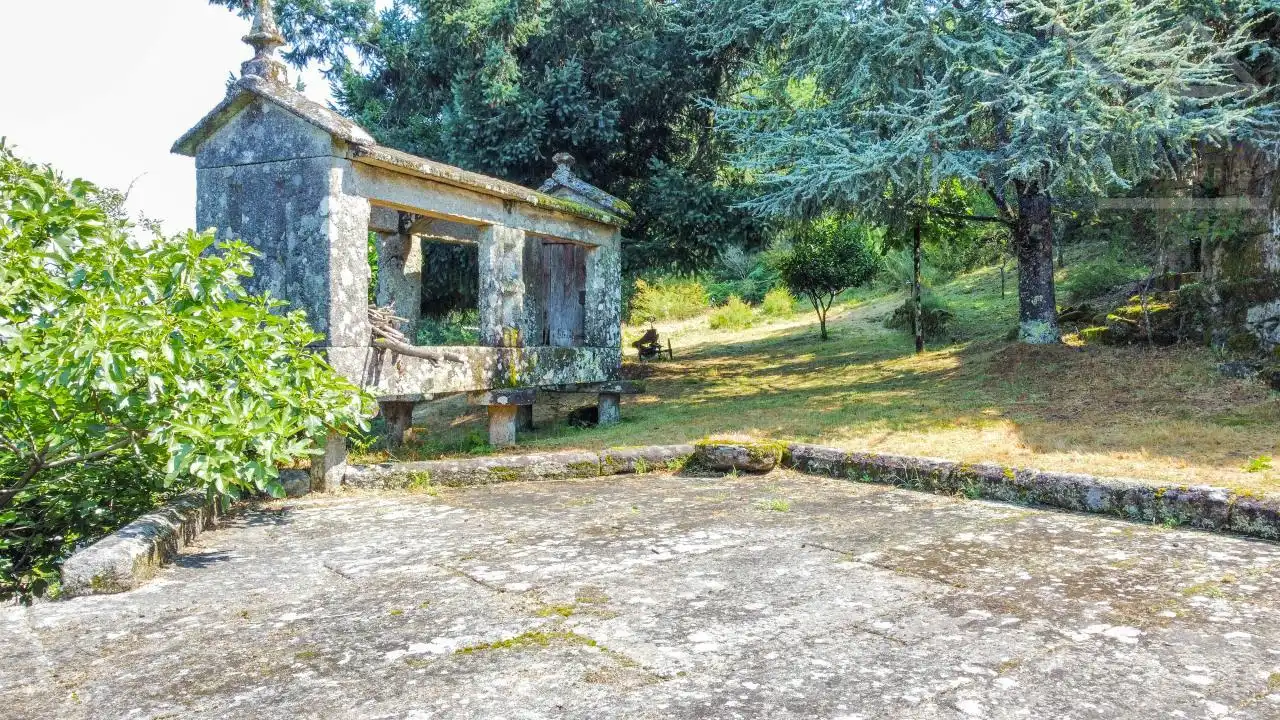 Casa rústica amb jardí en venda a Covelo, imagen 12