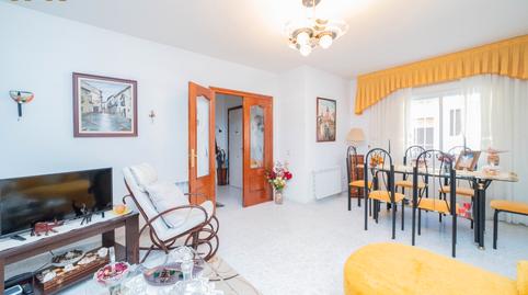 Foto 2 de Casa adosada en venta en Calle Cuenca, Ugena, Toledo