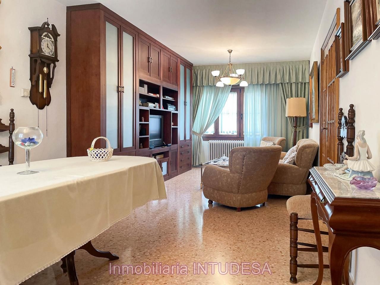 Sala d'estar de Casa o xalet en venda en Mallén amb Aire condicionat, Calefacció i Jardí privat