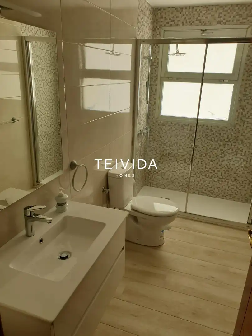 Baño de Piso en venta en Arona con Aire acondicionado y Trastero