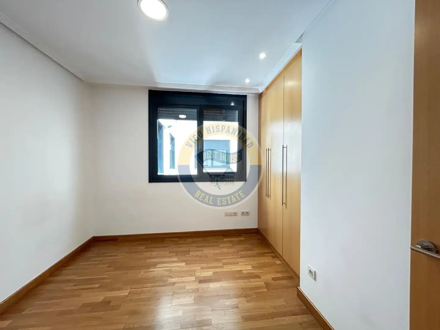 Apartament en venda en Vigo  amb Calefacció i Traster