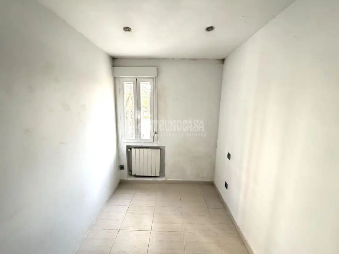 Flat for sale in Madrid  with Air Conditioner and Terrace