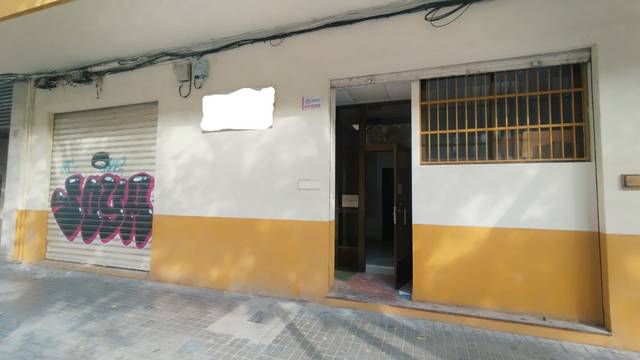 Local comercial en Venta en Carrer d'Oltà, 29 en Malilla