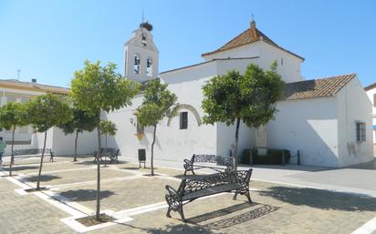 Vista exterior de Dúplex en venda en Isla Cristina amb Terrassa i Balcó