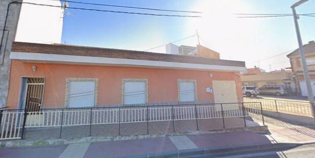 Piso en Venta en Calle  SANTA CRISTINA, 91 en Sangonera la Seca