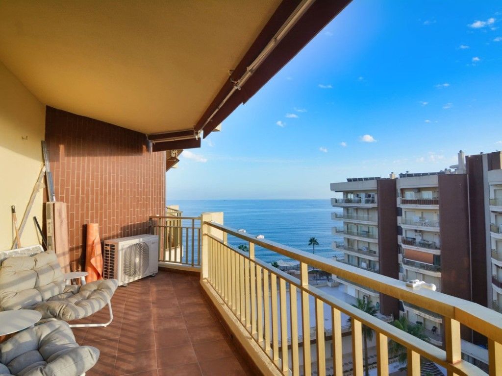 Bedroom of Attic for sale in Fuengirola  with Air Conditioner, Terrace and Furnished