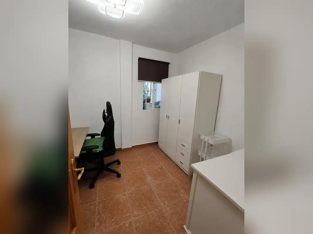 Habitación de Piso en venta en Estepona con Aire acondicionado, Calefacción y Terraza