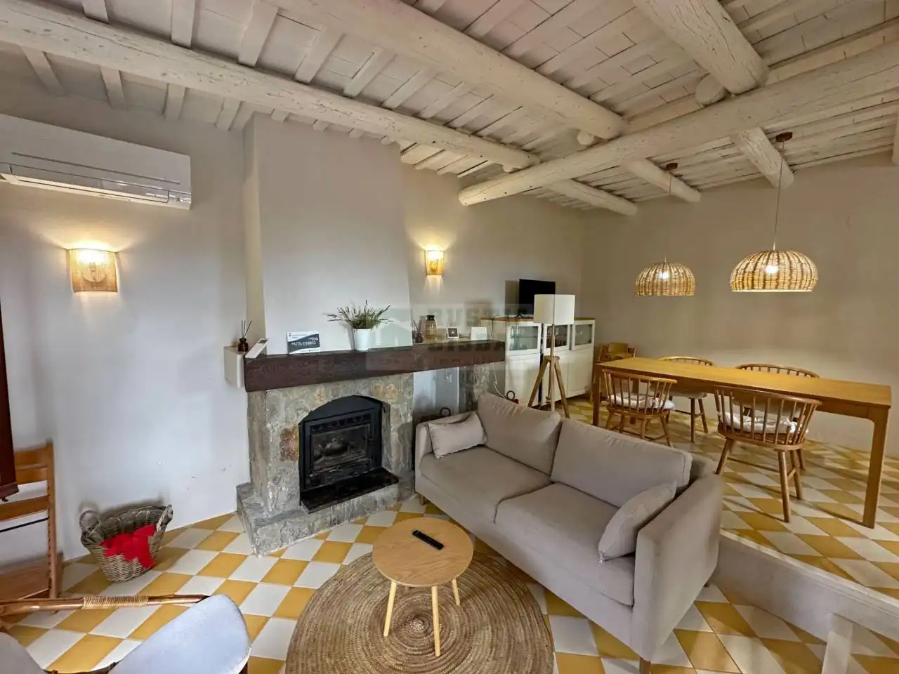 Sala de estar de Casa o chalet de alquiler en Begur con Calefacción, Jardín privado y Piscina