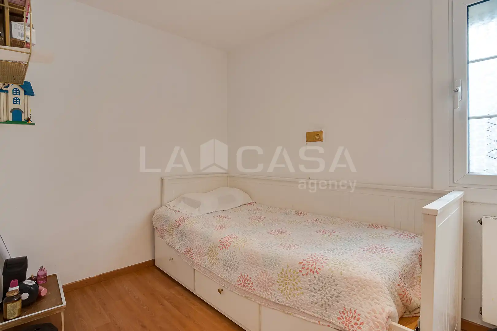 Piso en venta en Sant Adrià de Besòs con Balcón