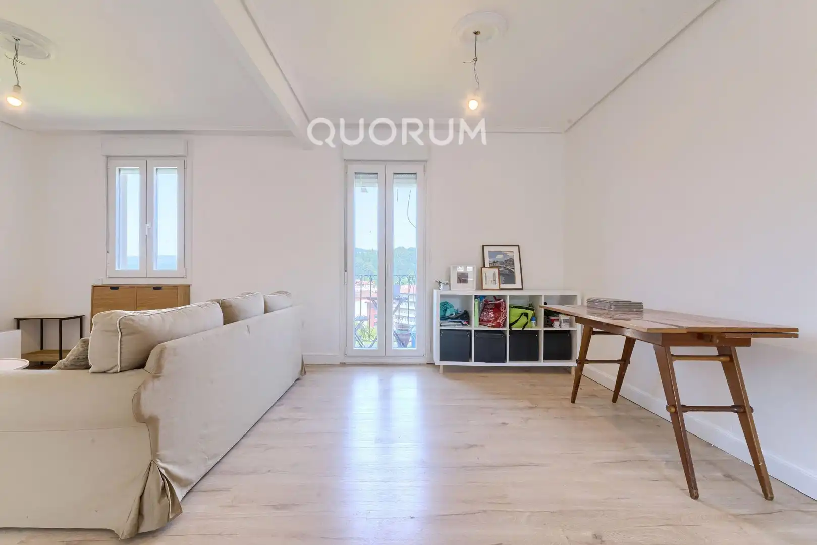 Wohnzimmer von Wohnung zum Verkauf in Arrigorriaga mit Parkett und Balkon