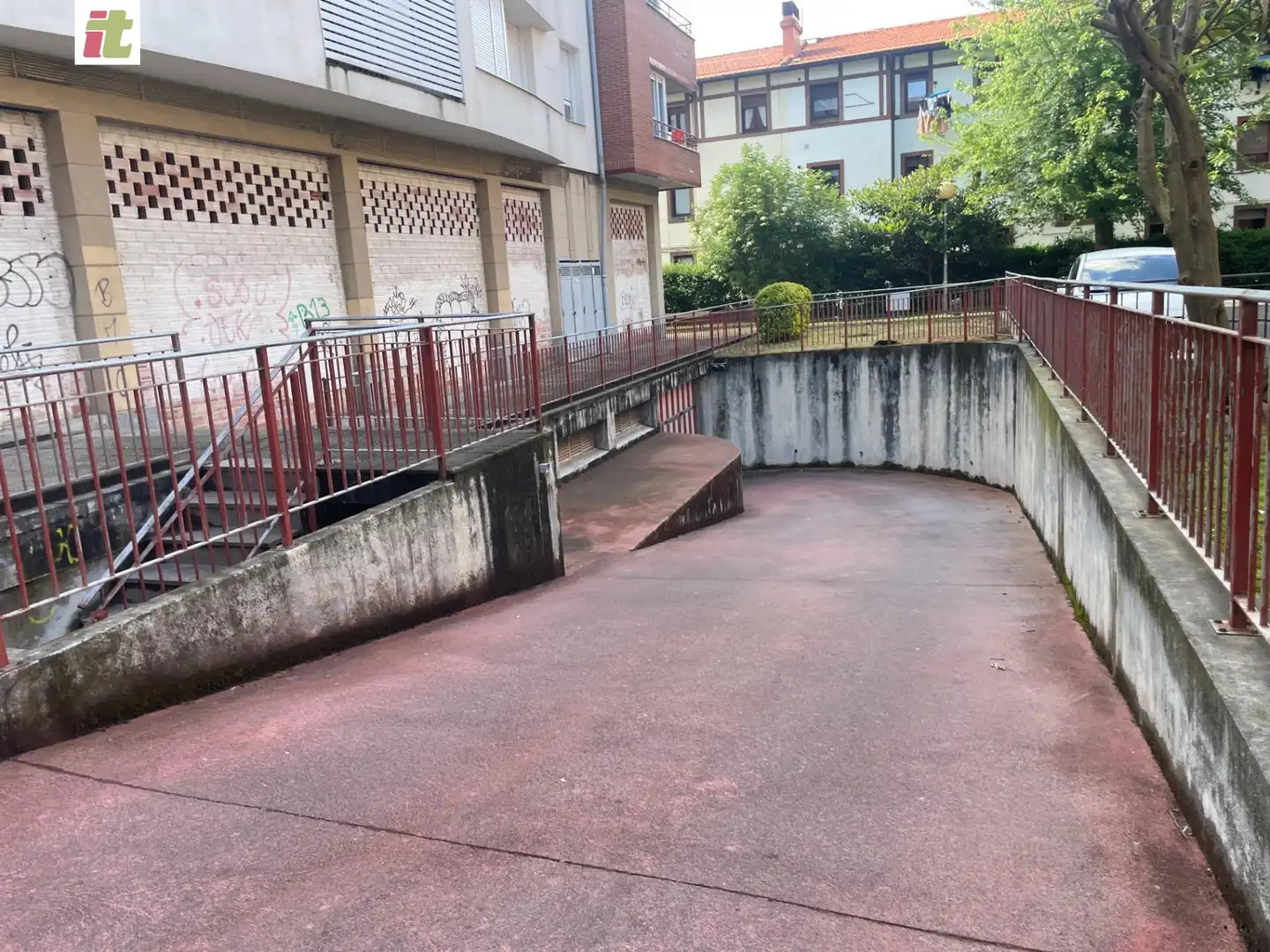 Vista exterior de Garaje en venta en Sopela