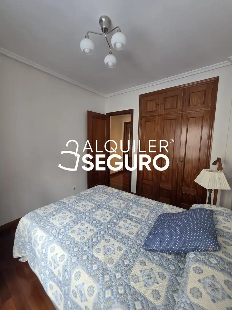 Bedroom of Flat for rent in Mungia  with Heating and Furnished