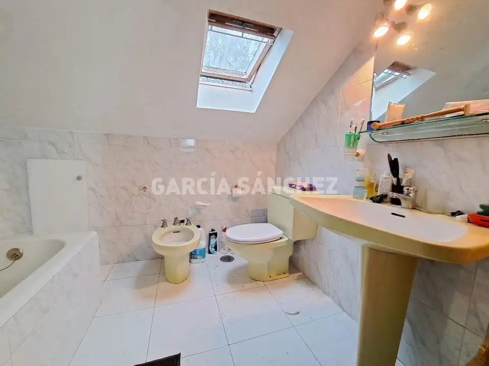 Bany de Casa o xalet en venda en Boiro amb Jardí privat i Traster