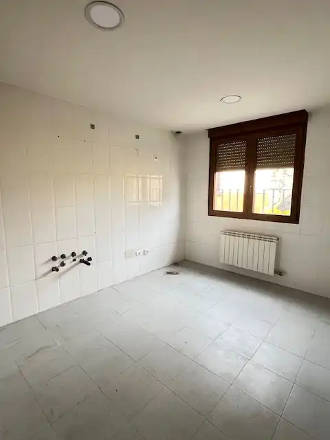 Cocina de Casa o chalet en venta en Corcos con Calefacción, Jardín privado y Terraza