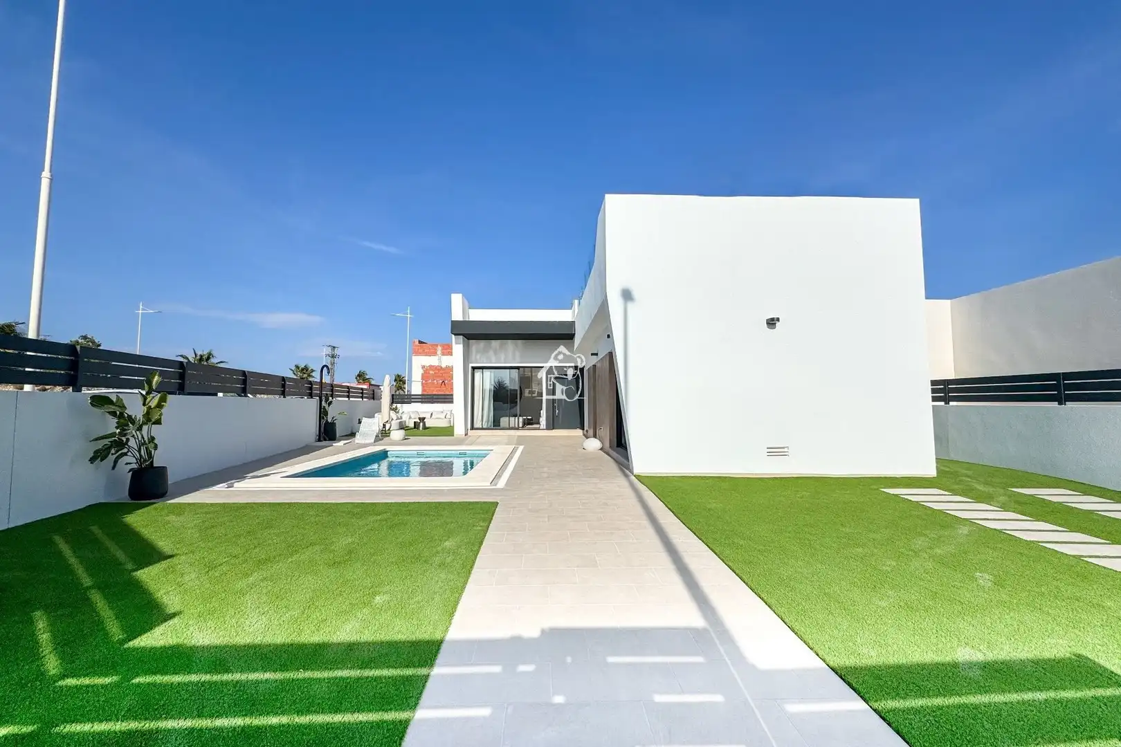 Vista exterior de Casa o chalet en venta en San Miguel de Salinas con Aire acondicionado, Jardín privado y Terraza