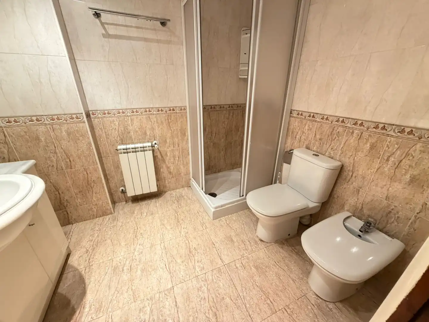 Flat for rent in Gran Passeig de Ronda, Instituts - Universitat