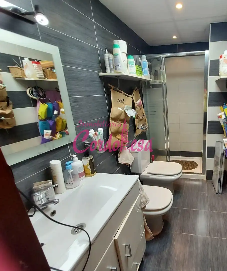 Casa amb piscina en venda a Poniente-Norte - Miralbaida - Parque Azahara, imagen 6