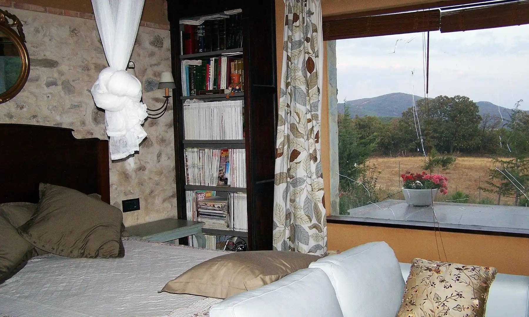 Habitación de Casa o chalet en venta en Calera de León con Jardín privado, Terraza y Amueblado