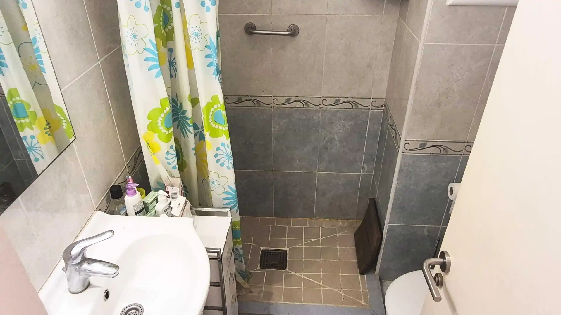 Baño de Piso en venta en L'Estartit con Terraza y Piscina comunitaria