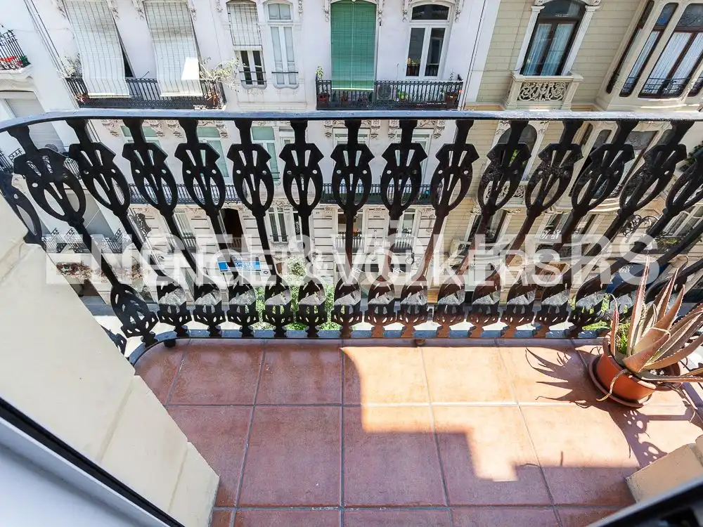 Balcony of Flat for rent in Valencia  with Air Conditioner, Heating and Parquet flooring