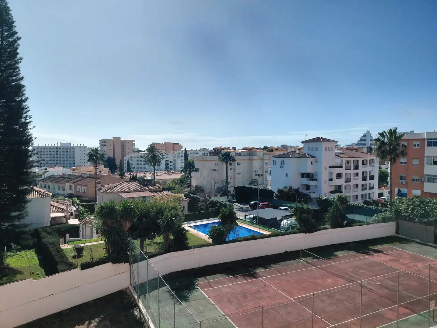 Schlafzimmer von Wohnung zum Verkauf in Benalmádena mit Klimaanlage, Terrasse und Gemeinschaftspool