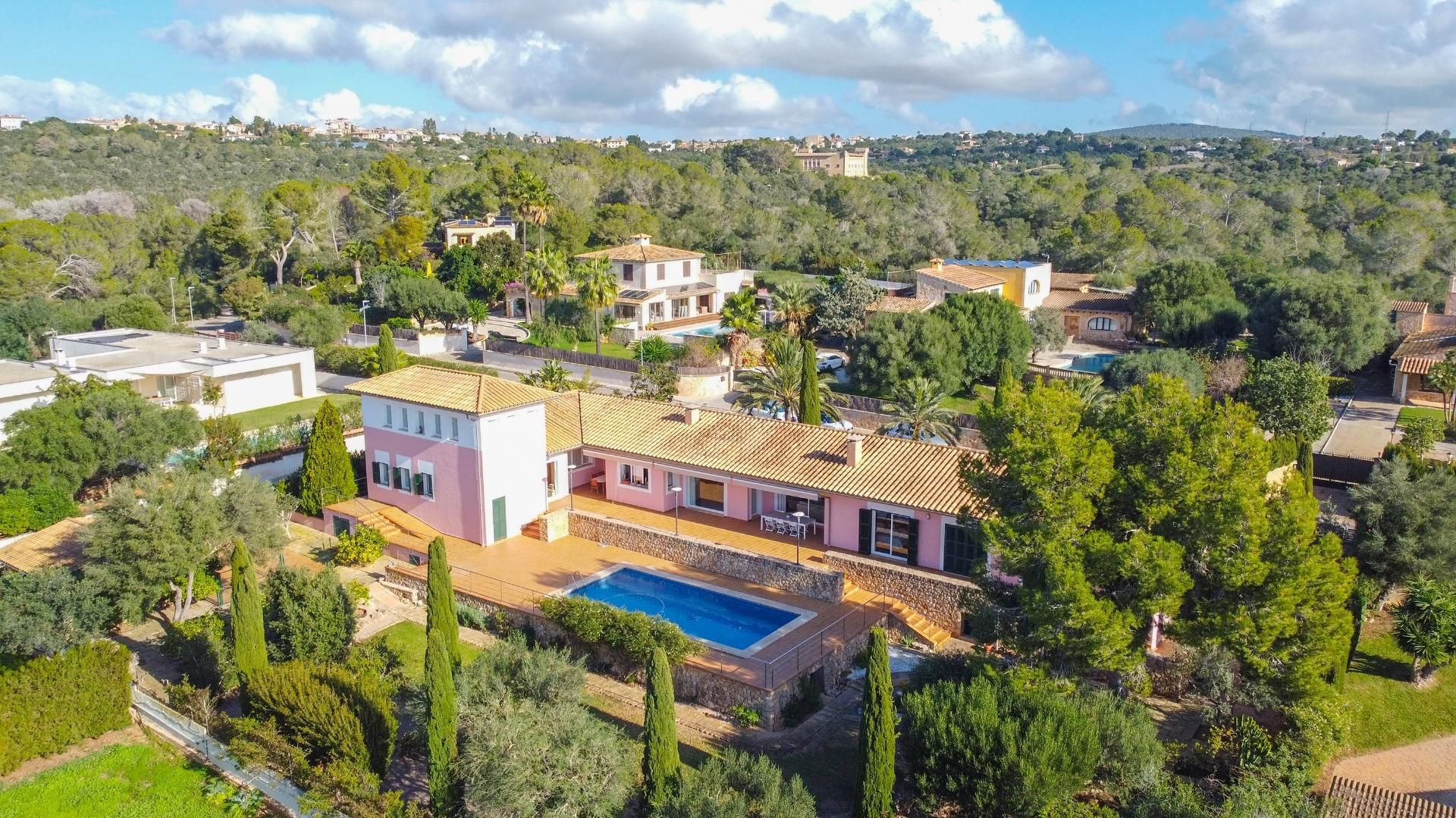 Vista exterior de Casa o xalet en venda en Marratxí amb Aire condicionat, Jardí privat i Terrassa