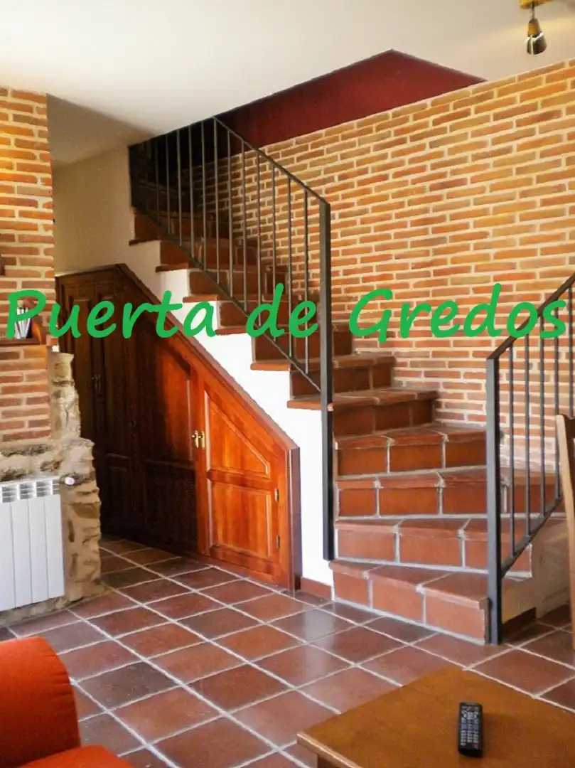 Casa o xalet en venda en Navalonguilla amb Calefacció, Moblat i Microones