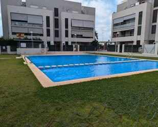 Piscina de Pis en venda en Sagunto / Sagunt amb Aire condicionat i Terrassa