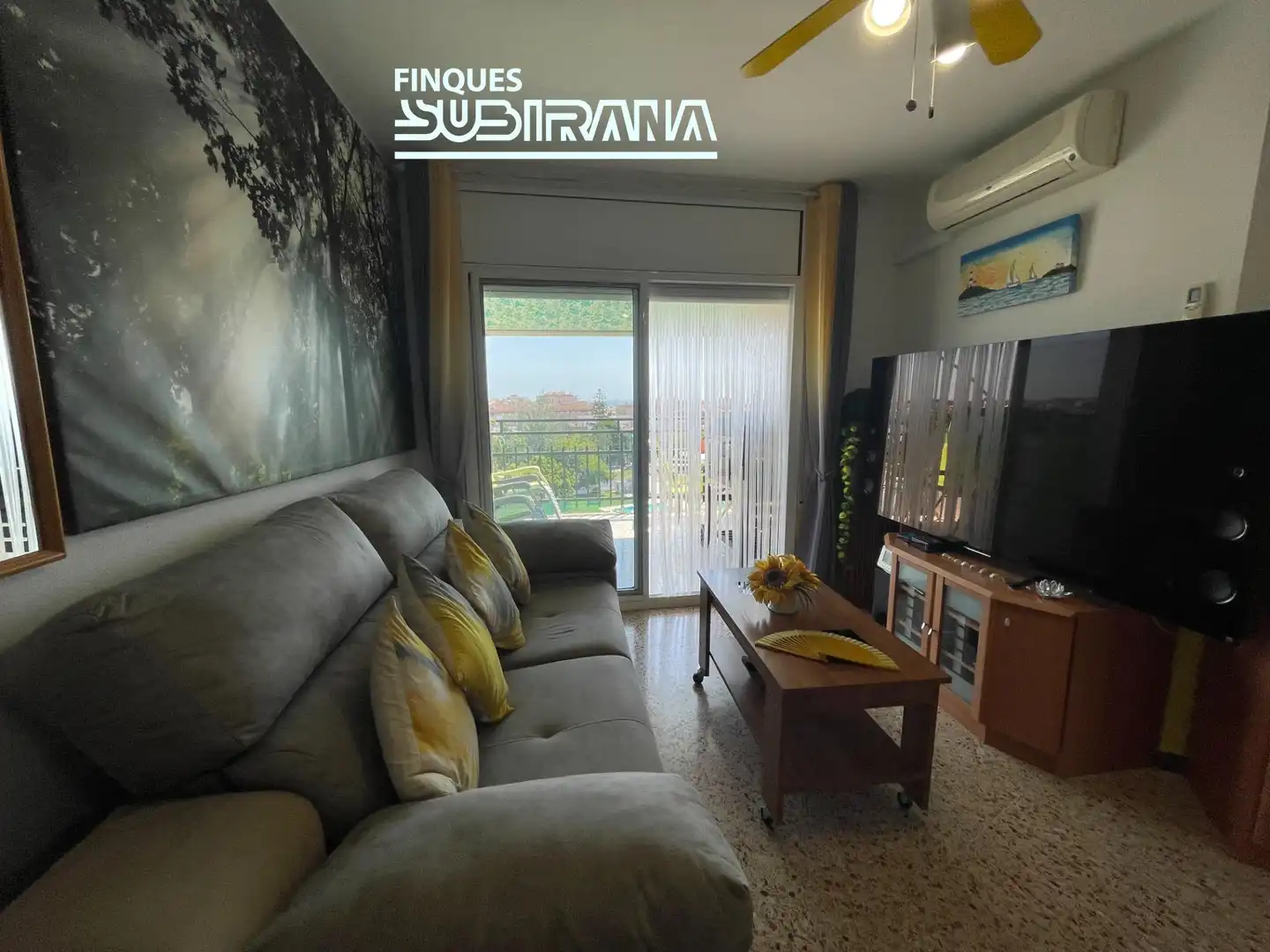 Vista exterior de Àtic en venda en Calafell amb Jardí privat, Terrassa i Piscina comunitària