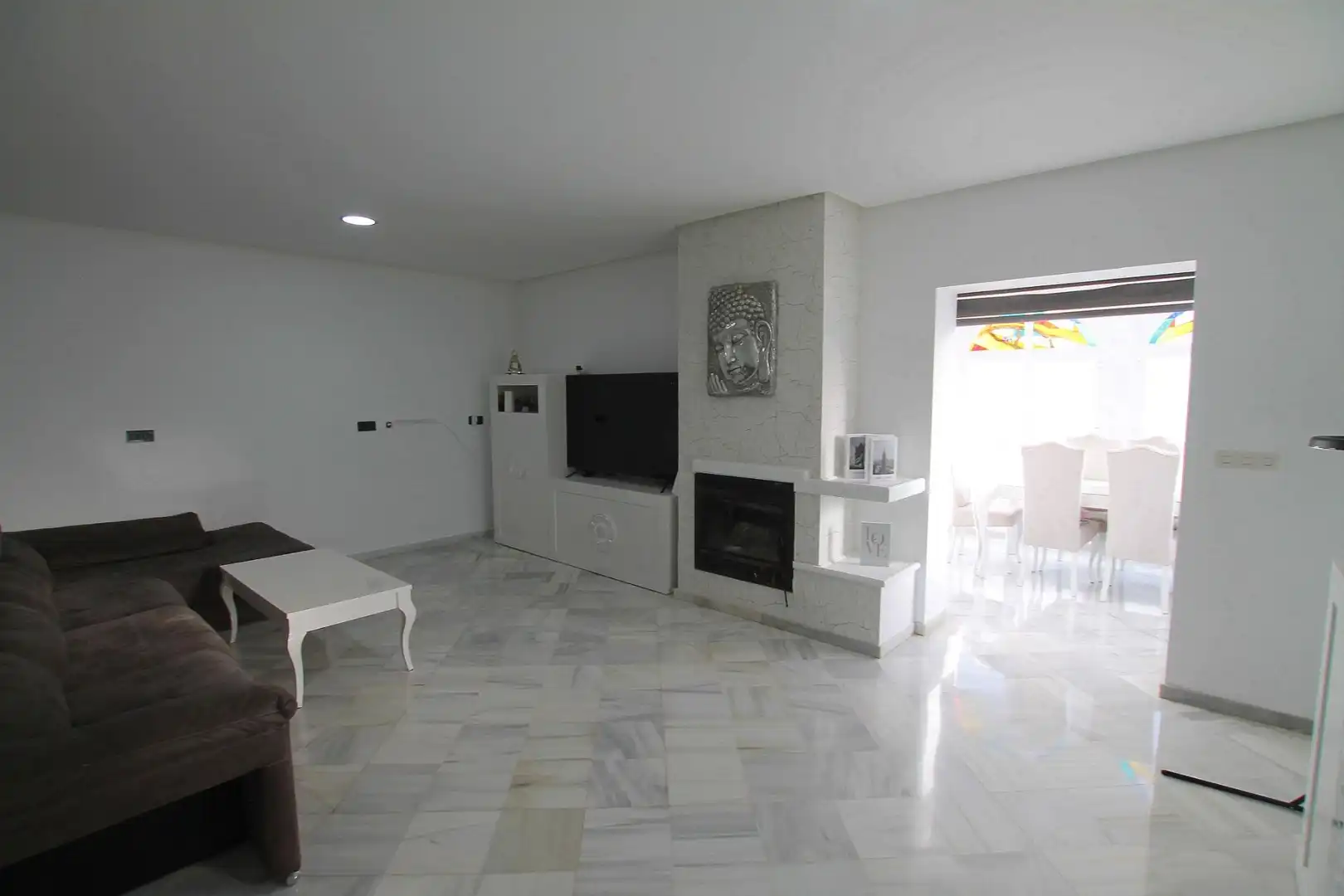 Sala d'estar de Casa o xalet en venda en Alcalá de Guadaira amb Aire condicionat, Calefacció i Jardí privat