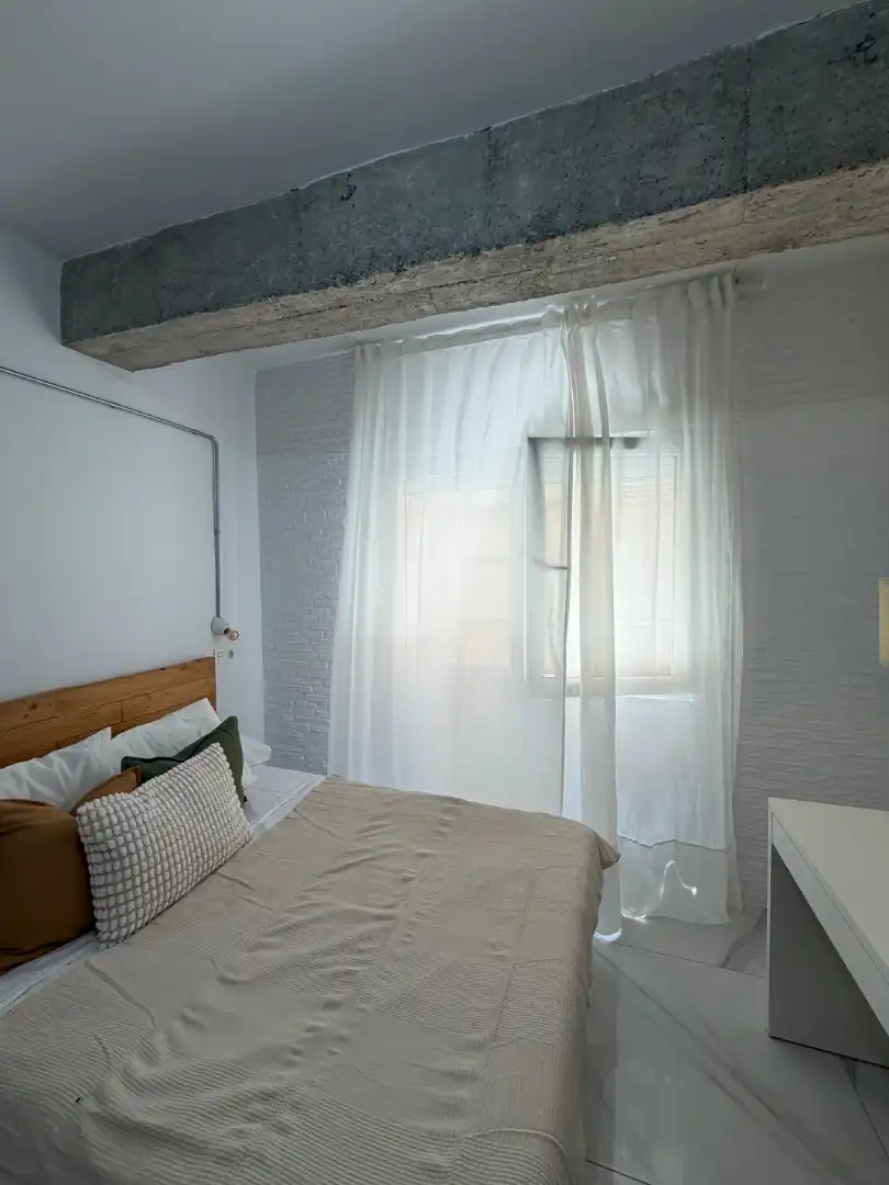 Habitación de Piso para compartir en Granada con Amueblado, Horno y Lavadora