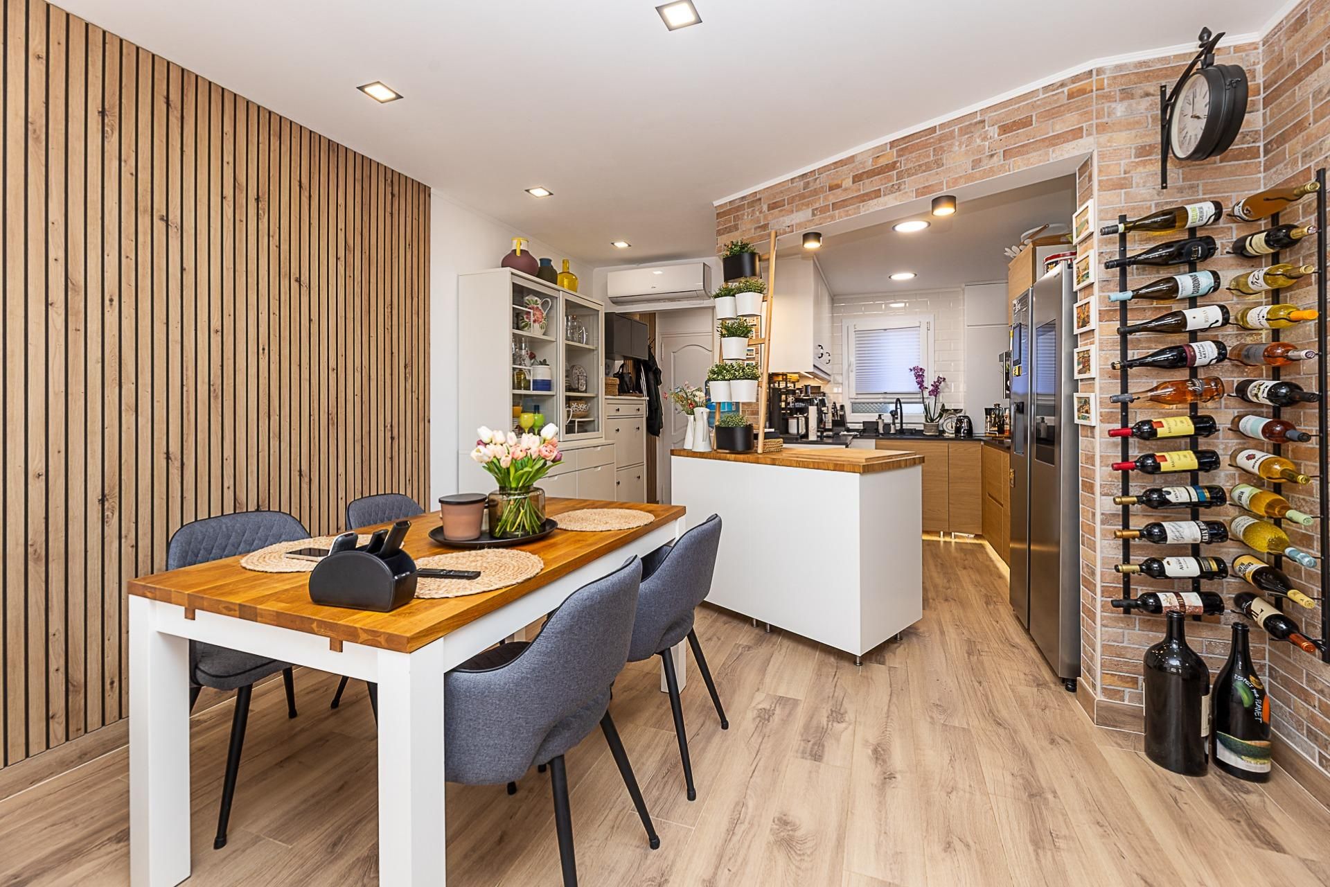 Küche von Erdgeschoss zum Verkauf in Calvià mit Klimaanlage und Parkett