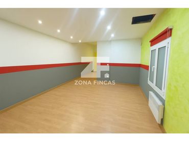 Local comercial en venta en Calle Sant Carles 1