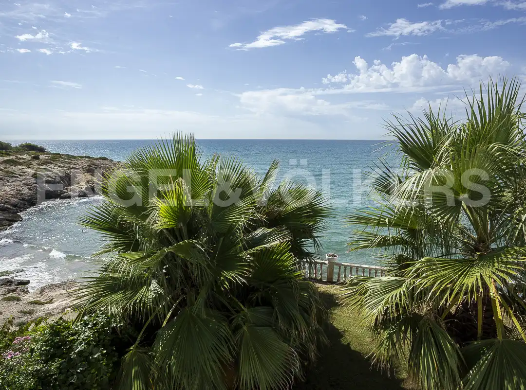 Jardí de Casa o xalet en venda en Vilanova i la Geltrú amb Calefacció, Jardí privat i Piscina