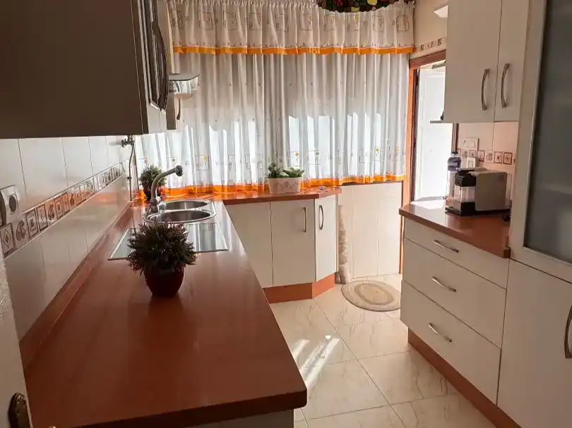 Cuina de Casa o xalet en venda en El Campillo (Huelva) amb Jardí privat, Traster i Moblat