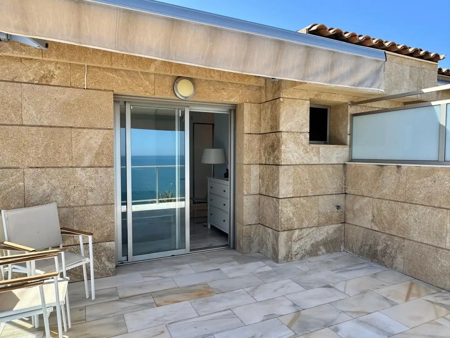 Terrasse von Dachboden zur Miete in Jávea / Xàbia mit Klimaanlage, Heizung und Terrasse