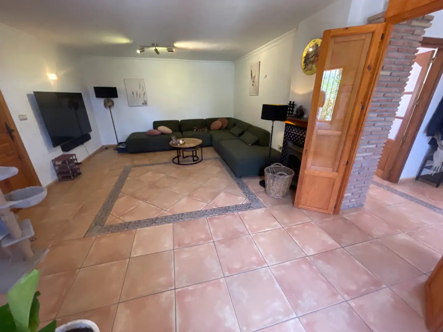 Sala d'estar de Finca rústica en venda en Álora amb Aire condicionat, Calefacció i Jardí privat