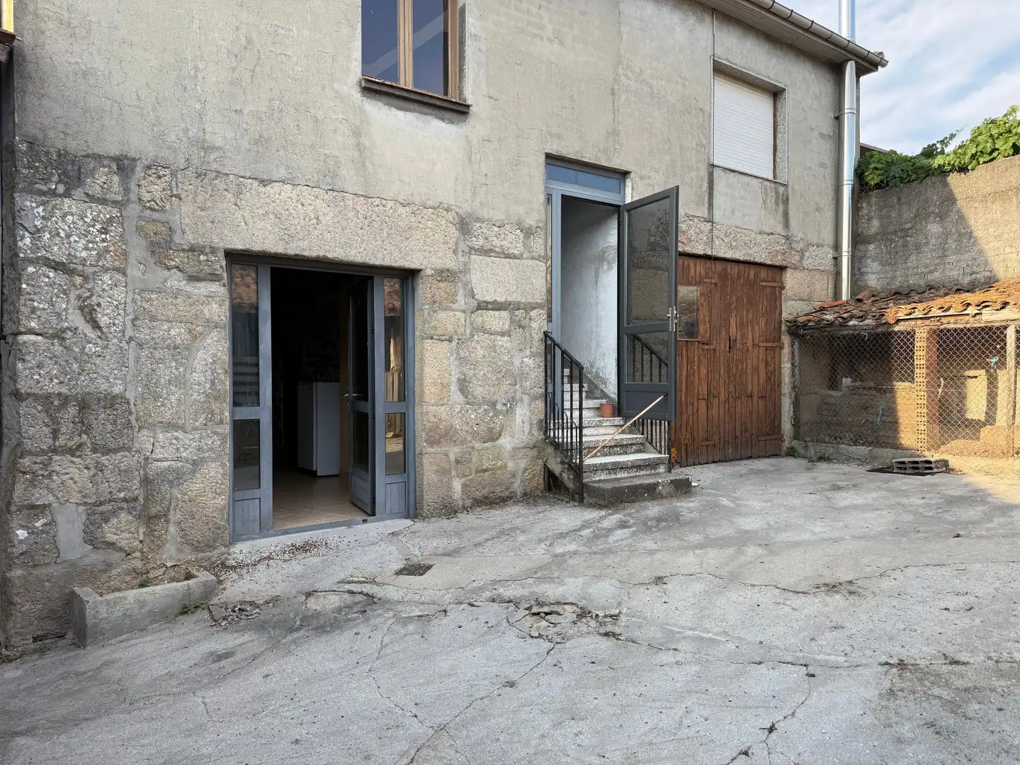 Exterior view of Houses for sale in Allariz, Ourense