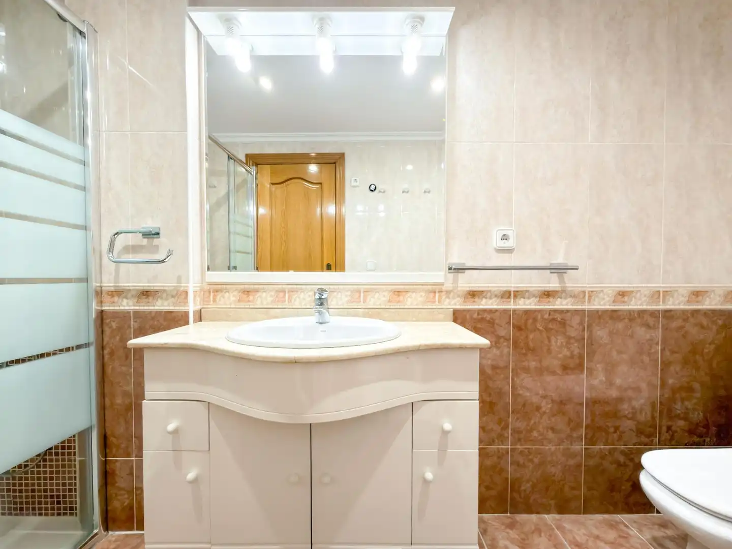 Baño de Piso en venta en Valencia con Aire acondicionado y Calefacción