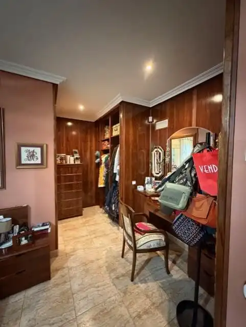 Houses for sale in Villaquilambre  with Air Conditioner, Heating and Private garden