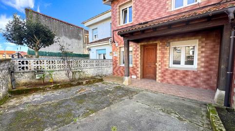 Foto 2 de Casa adosada en venda a Muriedas, Camargo