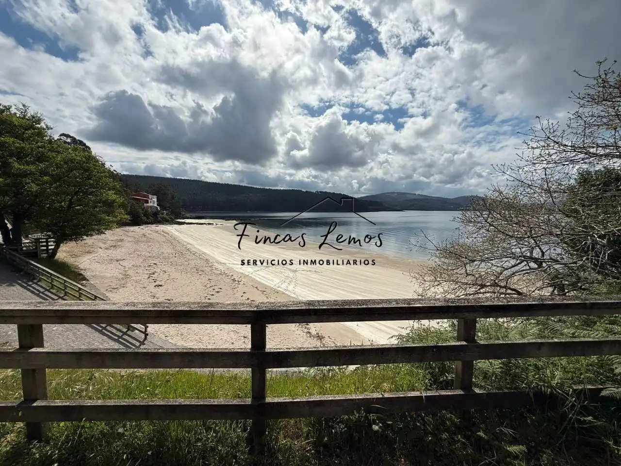 Casa o chalet en venta en Camariñas con Jardín privado, Terraza y Amueblado
