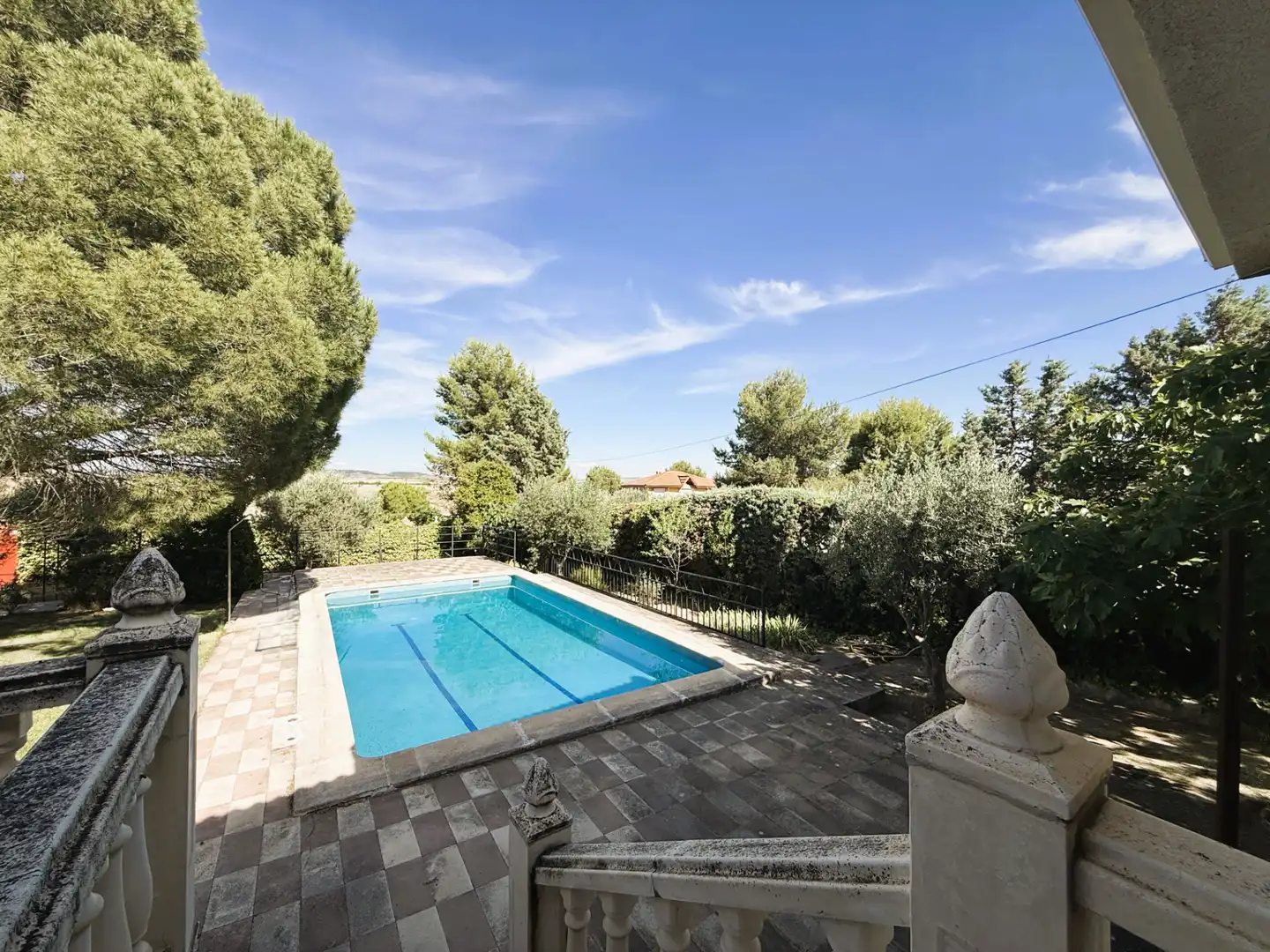 Schwimmbecken von Haus oder Chalet zum Verkauf in Colmenar de Oreja mit Heizung, Privatgarten und Terrasse