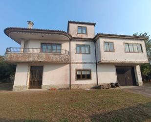 Vista exterior de Casa o xalet en venda en Padrón amb Calefacció, Jardí privat i Terrassa