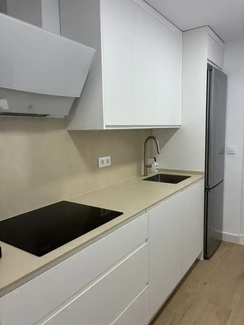 Cocina de Dúplex de alquiler en Rota con Aire acondicionado, Jardín privado y Piscina