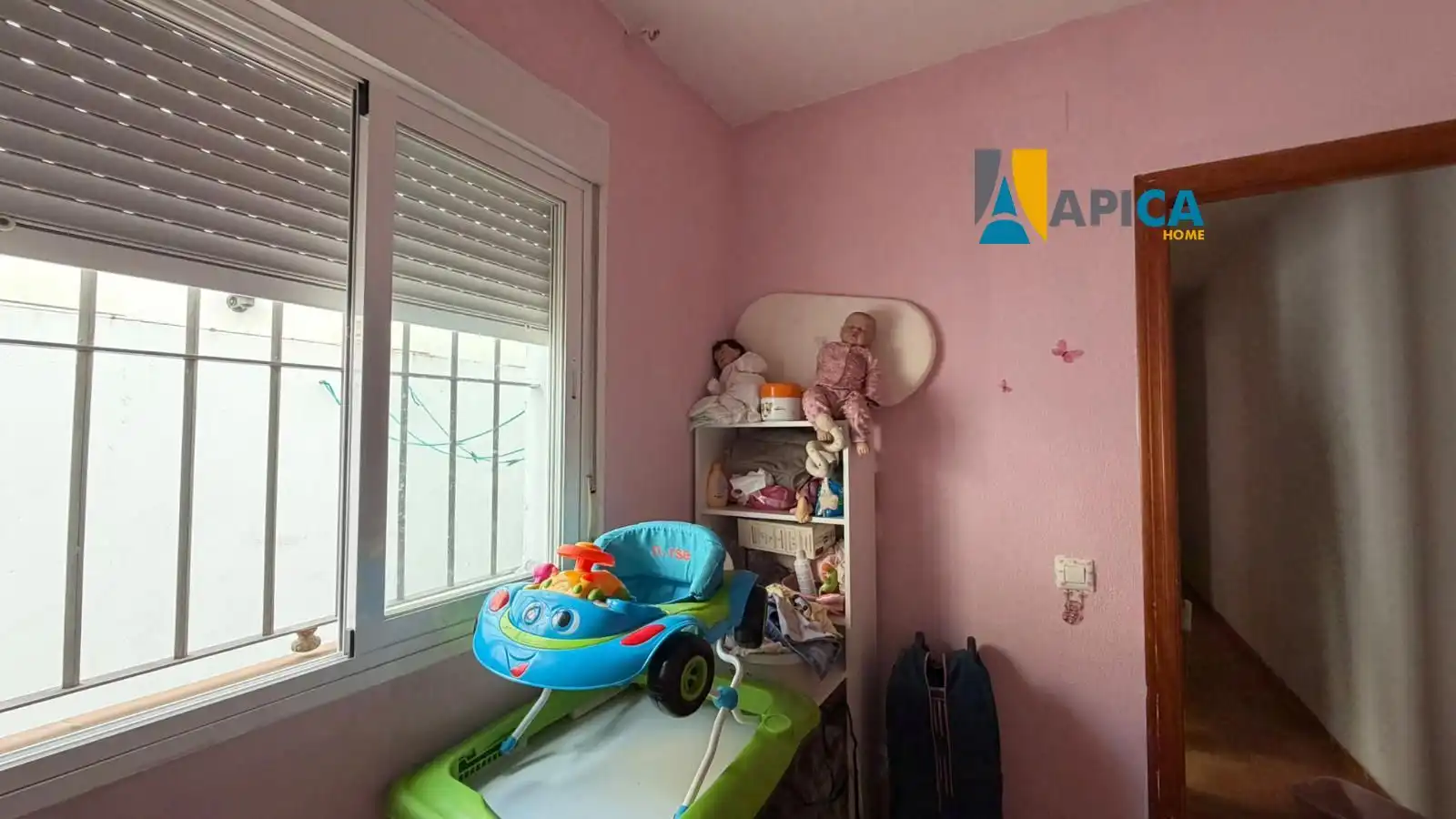Habitación de Piso en venta en Chiclana de la Frontera con Terraza, Trastero y Amueblado
