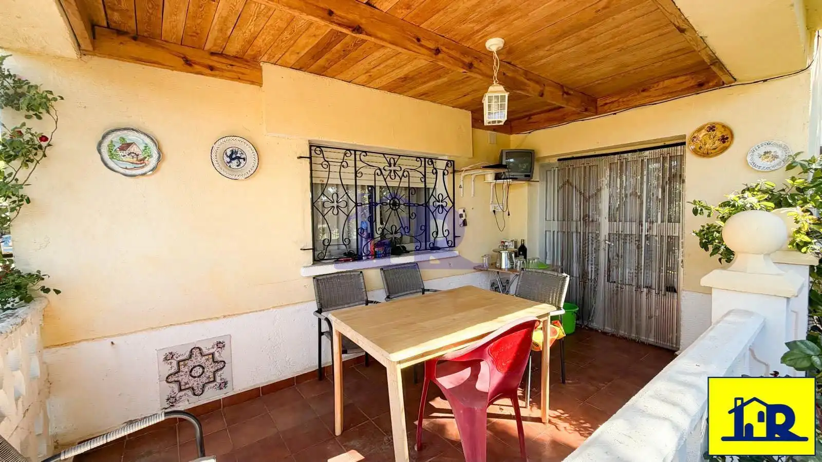 Terrassa de Casa o xalet en venda en Cañada del Hoyo amb Calefacció, Terrassa i Traster